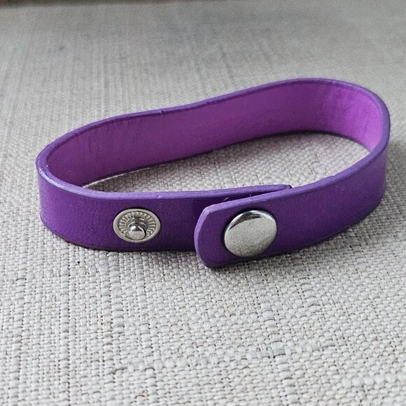 On the Verge Women Bracelet Purple Vegan Wrist Band Fashion Jewelry - Picture 6 of 10